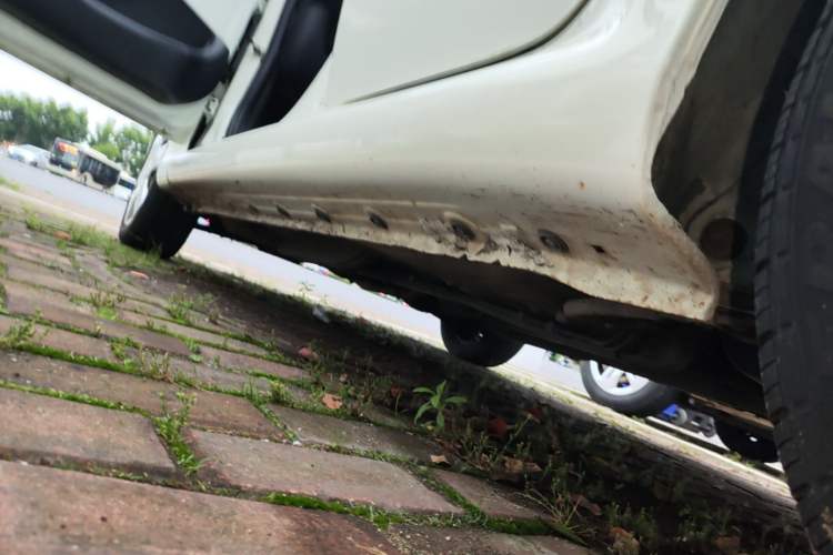 Used BYD F0 2015 1.0L AMT XuanKu Model Left Side Sill