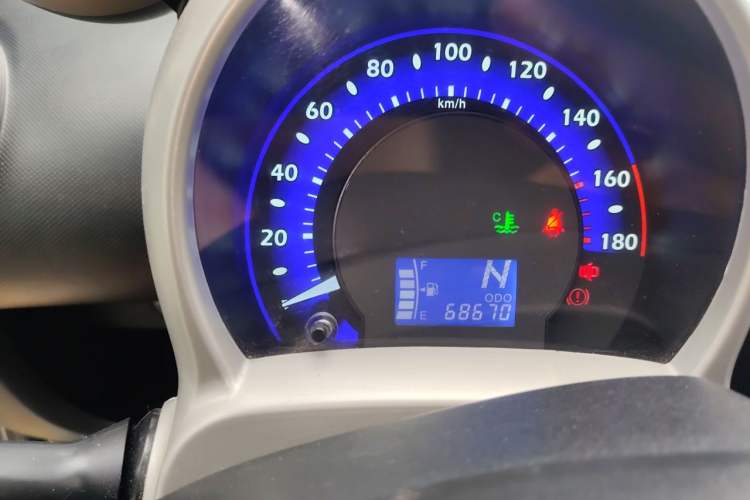 Used BYD F0 2015 1.0L AMT XuanKu Model Odometer Close Up