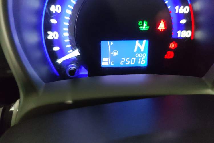 Used BYD F0 2015 1.0L AMT XuanKu Model Odometer Close Up