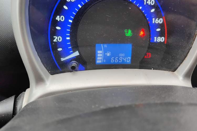 Used BYD F0 2015 1.0L Joyful Model Odometer Close Up