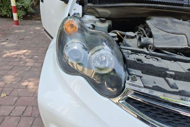 Used BYD F0 2015 1.0L XuanKu Model Right Front Headlight