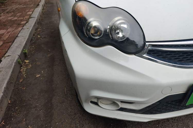Used BYD F0 2015 1.0L XuanKu Model Right Front Headlight