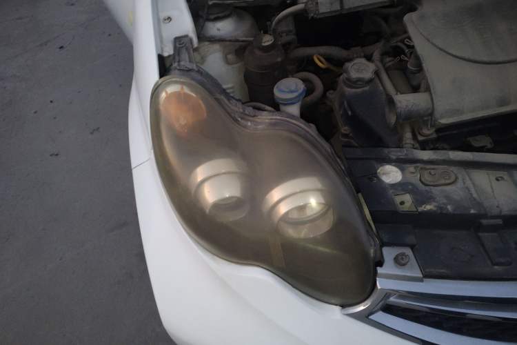 Used BYD F0 2015 1.0L AMT XuanKu Model Right Front Headlight