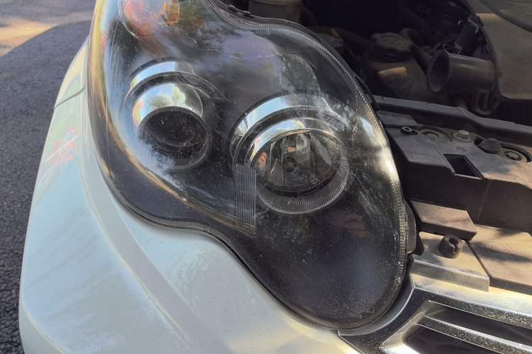 Used BYD F0 2015 1.0L AMT XuanKu Model Right Front Headlight