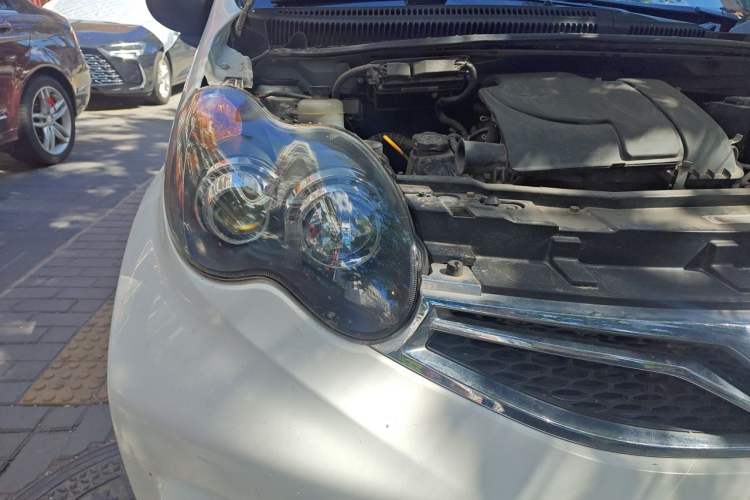 Used BYD F0 2015 1.0L AMT XuanKu Model Right Front Headlight