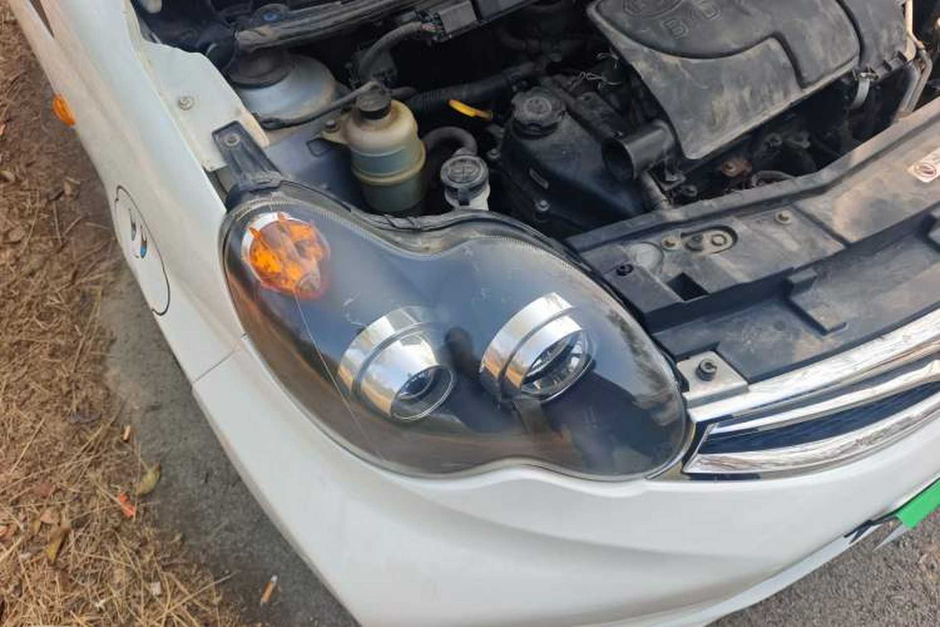 Used BYD F0 2015 1.0L AMT Joyful Cool Model Right Front Headlight