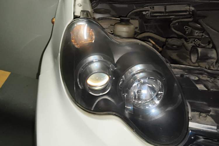 Used BYD F0 2015 1.0L AMT XuanKu Model Right Front Headlight