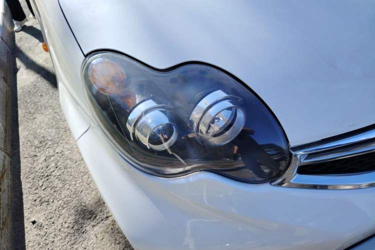 Used BYD F0 2015 1.0L XuanKu Model Right Front Headlight