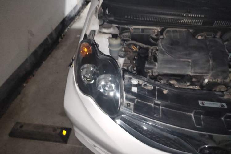 Used BYD F0 2015 1.0L AMT XuanKu Model Right Front Headlight