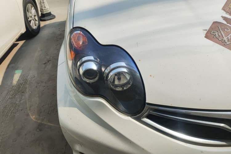 Used BYD F0 2015 1.0L Joyful Model Right Front Headlight