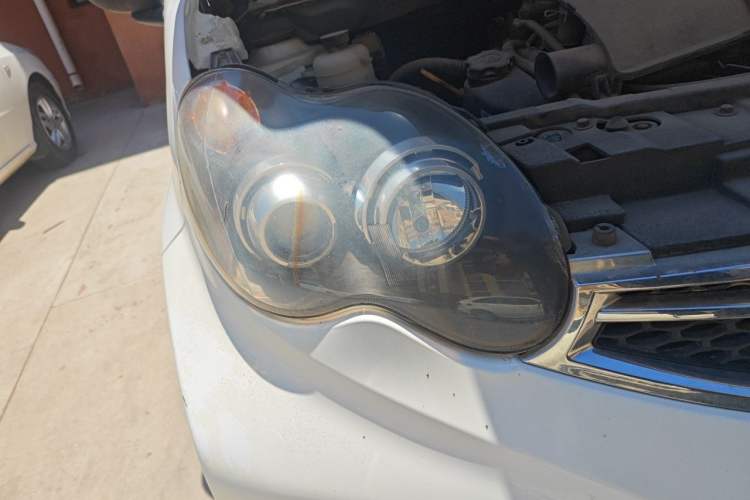 Used BYD F0 2015 1.0L AMT Joyful Cool Model Right Front Headlight