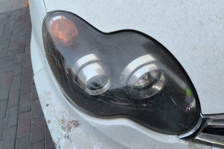 Used BYD F0 2015 1.0L AMT XuanKu Model Right Front Headlight