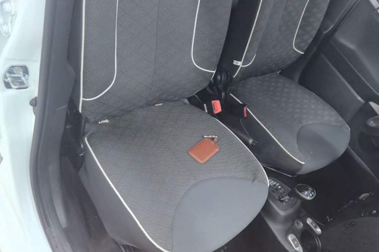 Used BYD F0 2015 1.0L AMT XuanKu Model Right Front Seat