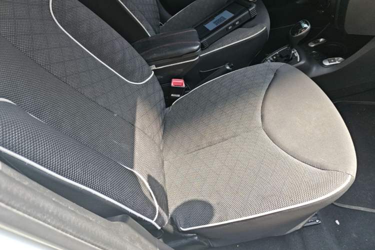 Used BYD F0 2015 1.0L AMT XuanKu Model Right Front Seat