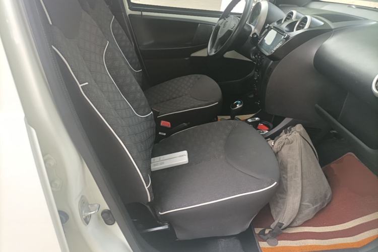 Used BYD F0 2015 1.0L AMT XuanKu Model Right Front Seat