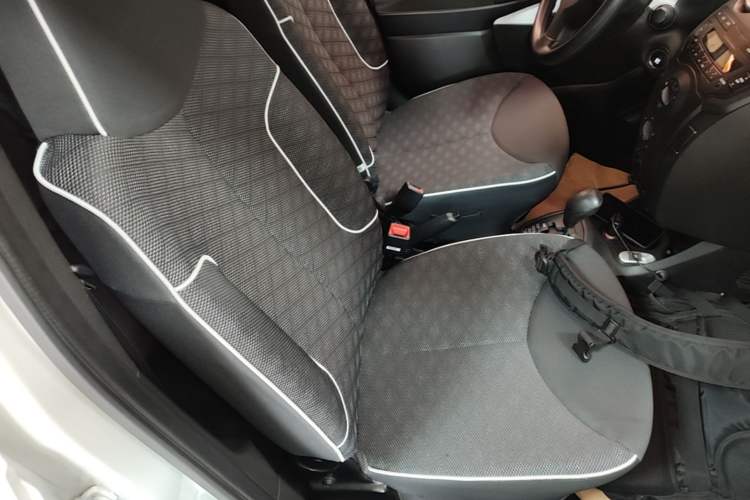Used BYD F0 2015 1.0L AMT XuanKu Model Right Front Seat