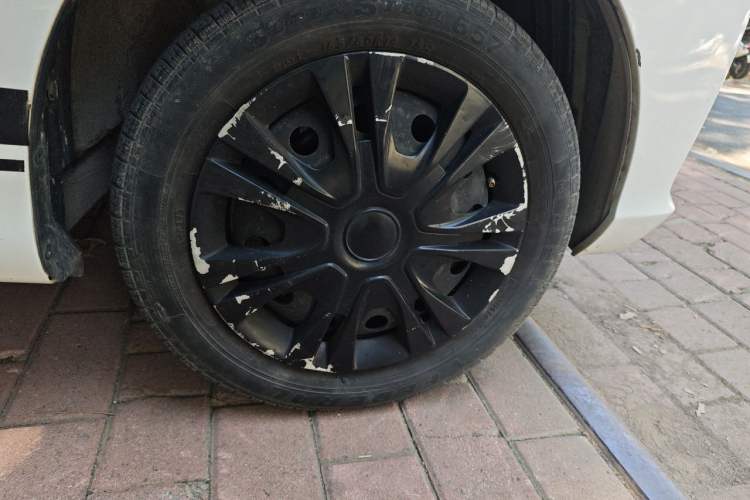 Used BYD F0 2015 1.0L XuanKu Model Right Front Wheel Hub