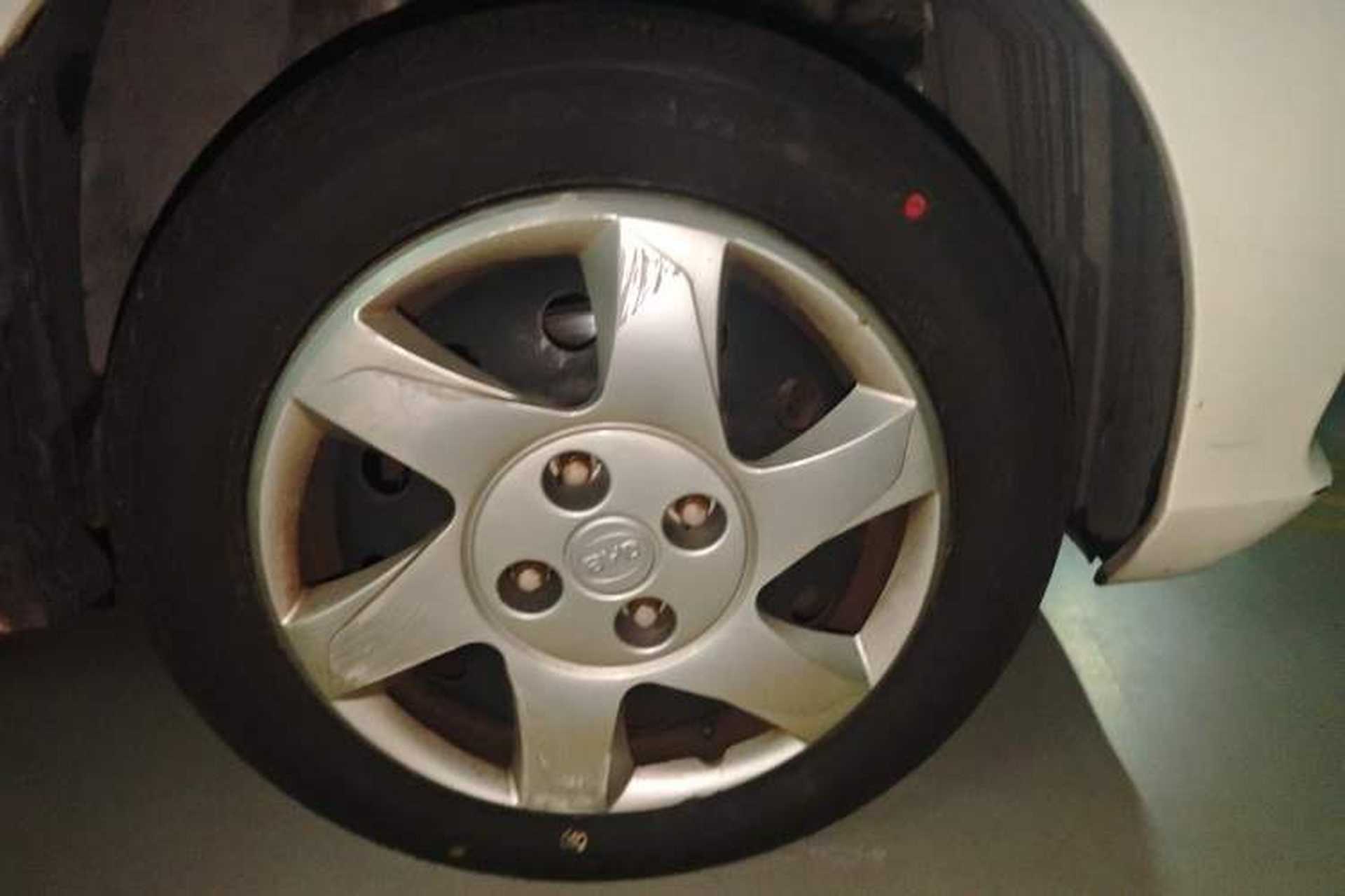 Used BYD F0 2015 1.0L AMT XuanKu Model Right Front Wheel Hub