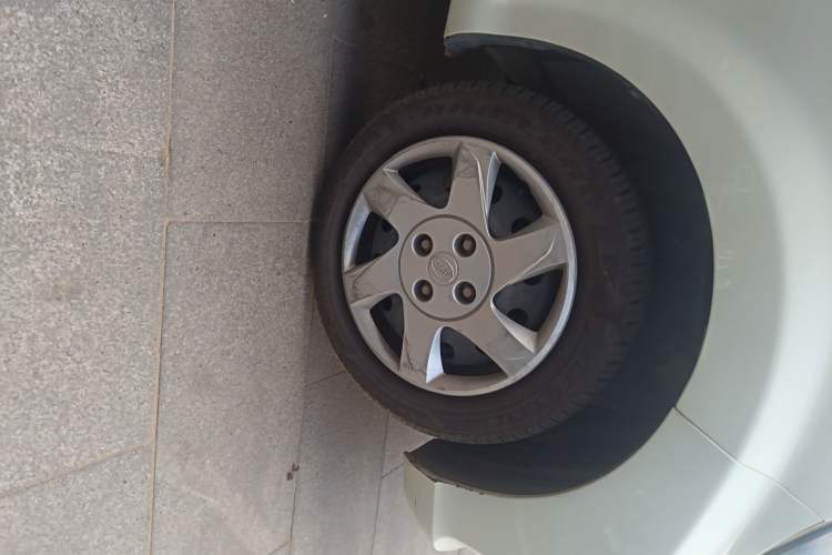 Used BYD F0 2015 1.0L AMT XuanKu Model Right Front Wheel Hub