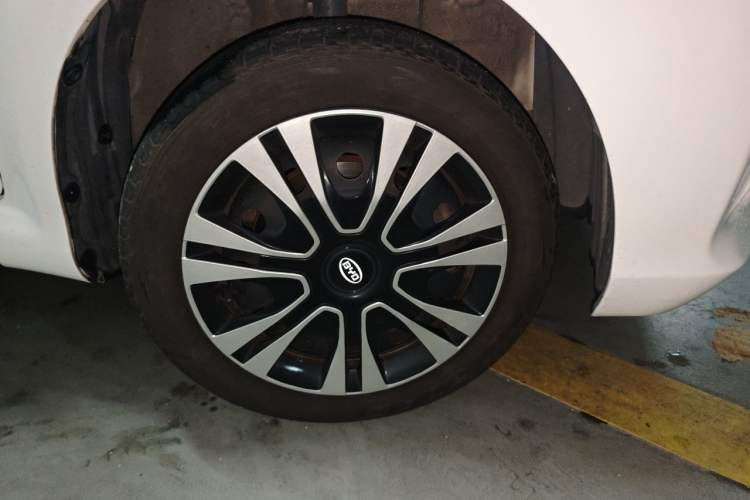 Used BYD F0 2015 1.0L Joyful Model Right Front Wheel Hub