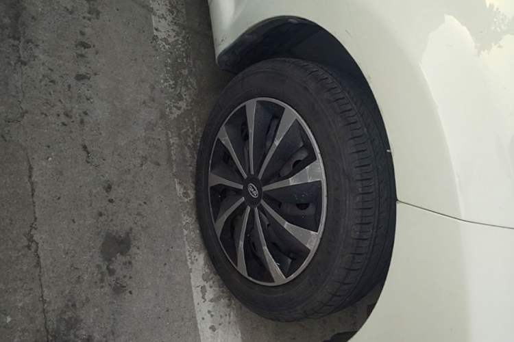 Used BYD F0 2015 1.0L AMT XuanKu Model Right Front Wheel Hub
