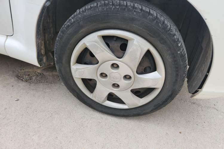 Used BYD F0 2015 1.0L XuanKu Model Right Front Wheel Hub