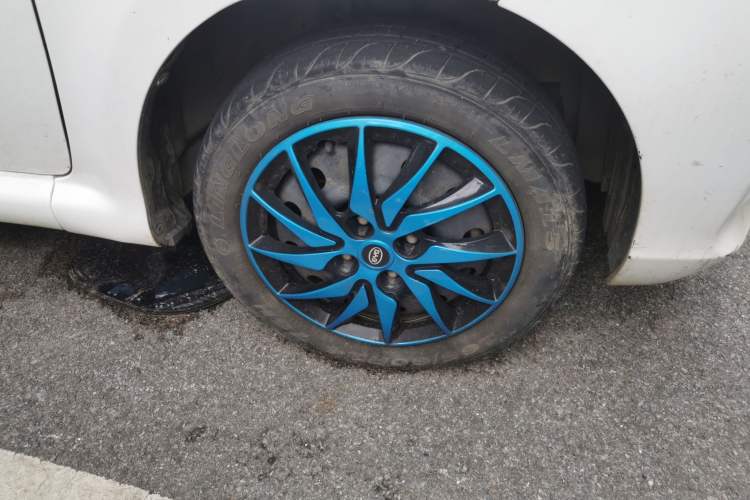 Used BYD F0 2015 1.0L AMT XuanKu Model Right Front Wheel Hub