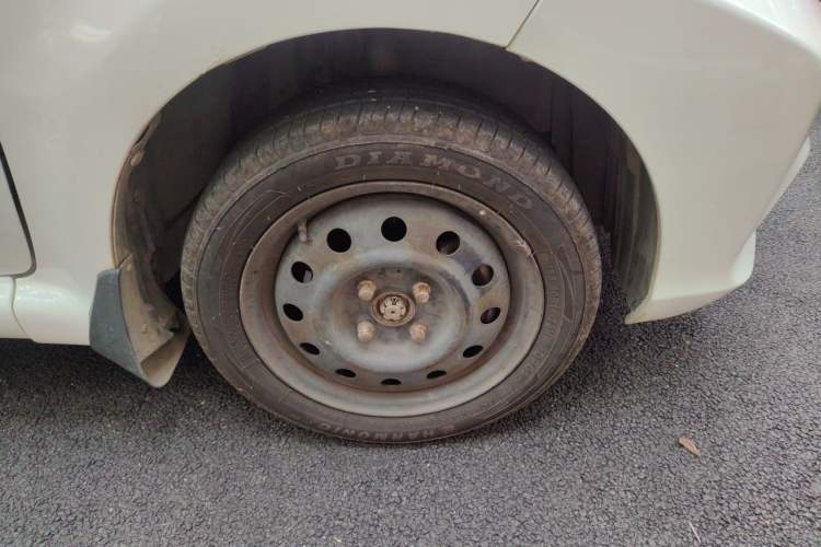 Used BYD F0 2015 1.0L AMT XuanKu Model Right Front Wheel Hub