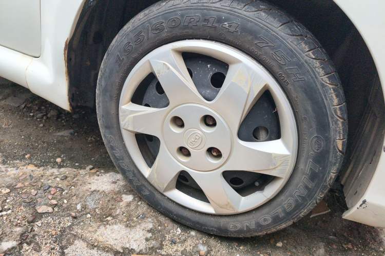 Used BYD F0 2015 1.0L XuanKu Model Right Front Wheel Hub