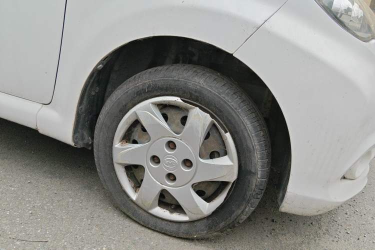 Used BYD F0 2015 1.0L AMT XuanKu Model Right Front Wheel Hub