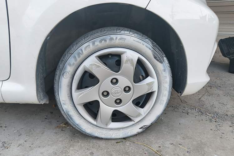 Used BYD F0 2015 1.0L AMT XuanKu Model Right Front Wheel Hub