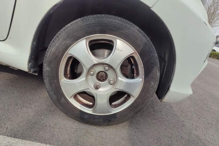 Used BYD F0 2015 1.0L AMT XuanKu Model Right Front Wheel Hub