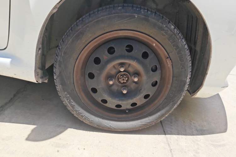 Used BYD F0 2015 1.0L AMT XuanKu Model Right Front Wheel Hub