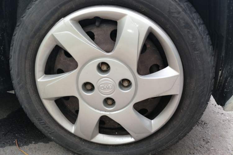 Used BYD F0 2015 1.0L AMT XuanKu Model Right Front Wheel Hub
