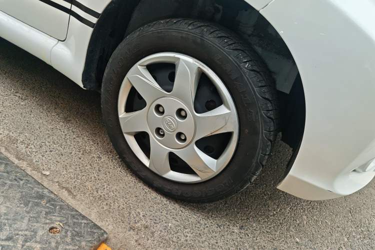 Used BYD F0 2015 1.0L AMT XuanKu Model Right Front Wheel Hub