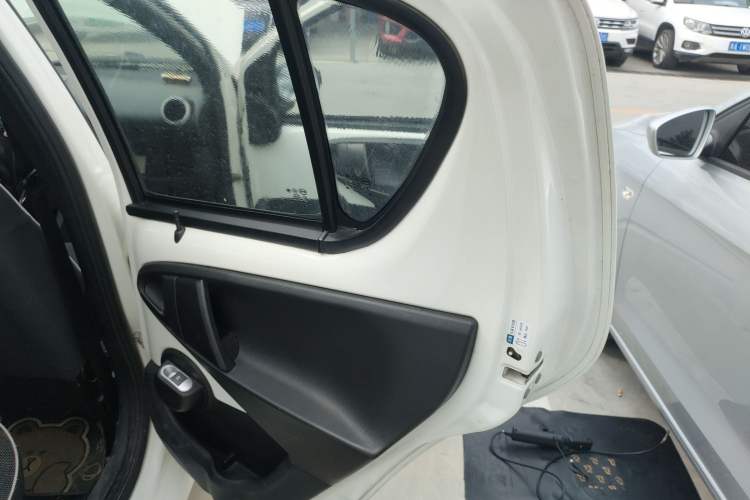 Used BYD F0 2015 1.0L AMT XuanKu Model Right Rear Door Interior