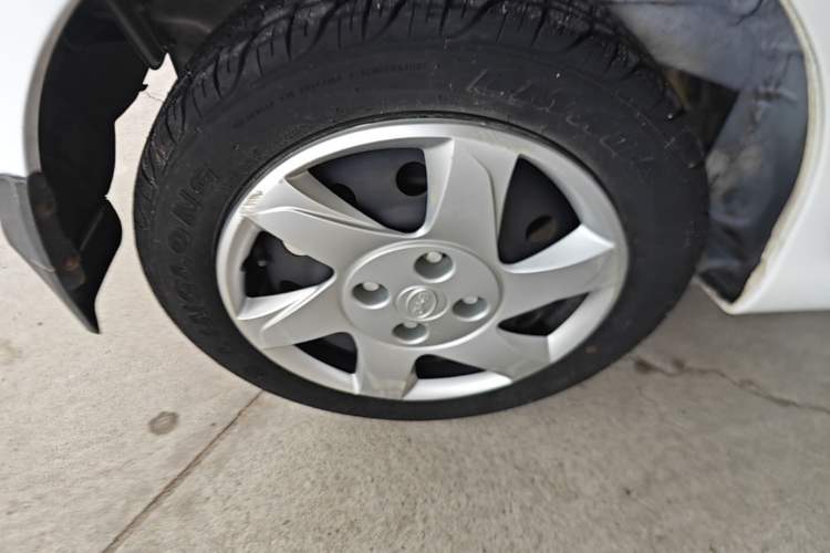 Used BYD F0 2015 1.0L AMT XuanKu Model Right Rear Wheel Hub