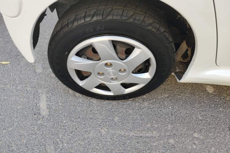 Used BYD F0 2015 1.0L XuanKu Model Right Rear Wheel Hub