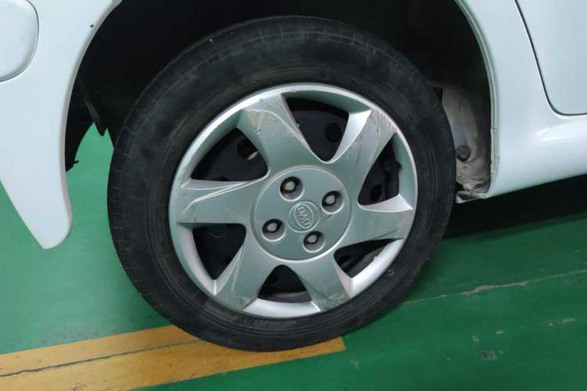 Used BYD F0 2015 1.0L AMT XuanKu Model Right Rear Wheel Hub