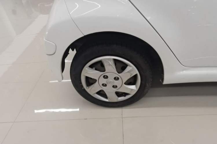 Used BYD F0 2015 1.0L AMT XuanKu Model Right Rear Wheel Hub