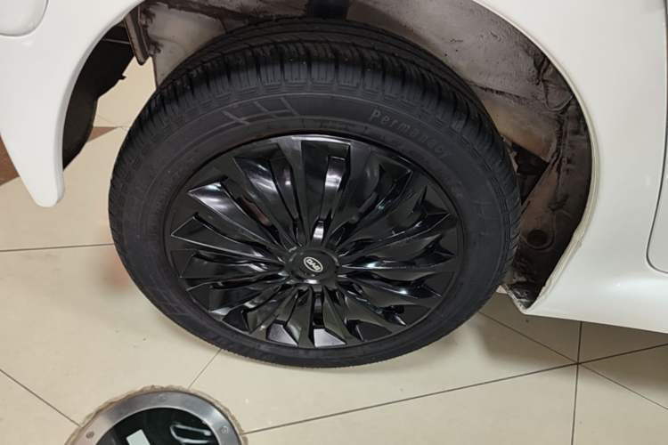 Used BYD F0 2015 1.0L AMT XuanKu Model Right Rear Wheel Hub