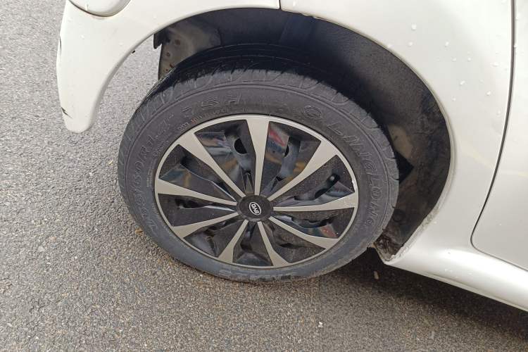 Used BYD F0 2015 1.0L AMT XuanKu Model Right Rear Wheel Hub