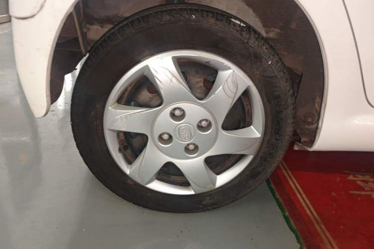 Used BYD F0 2015 1.0L AMT XuanKu Model Right Rear Wheel Hub