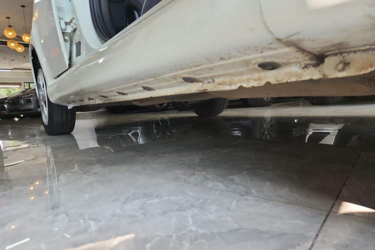 Used BYD F0 2015 1.0L Joyful Model Right Side Sill
