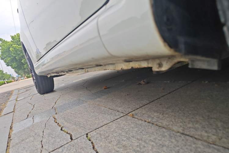 Used BYD F0 2015 1.0L Joyful Model Right Side Sill