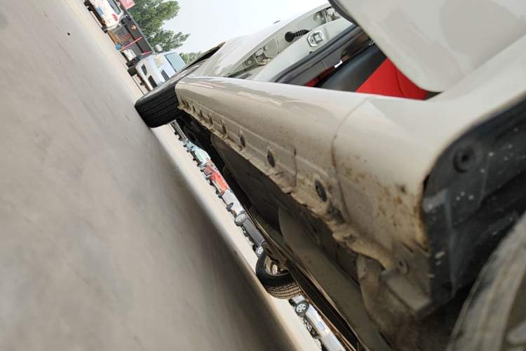 Used BYD F0 2015 1.0L AMT Joyful Cool Model Right Side Sill