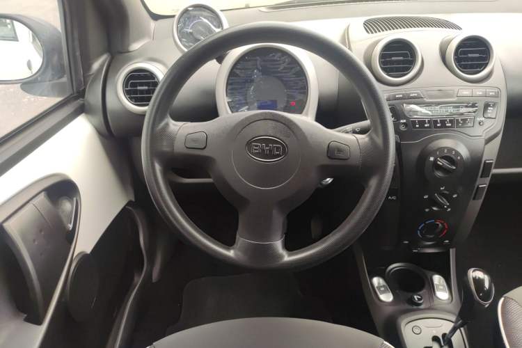 Used BYD F0 2015 1.0L AMT XuanKu Model Steering Wheel