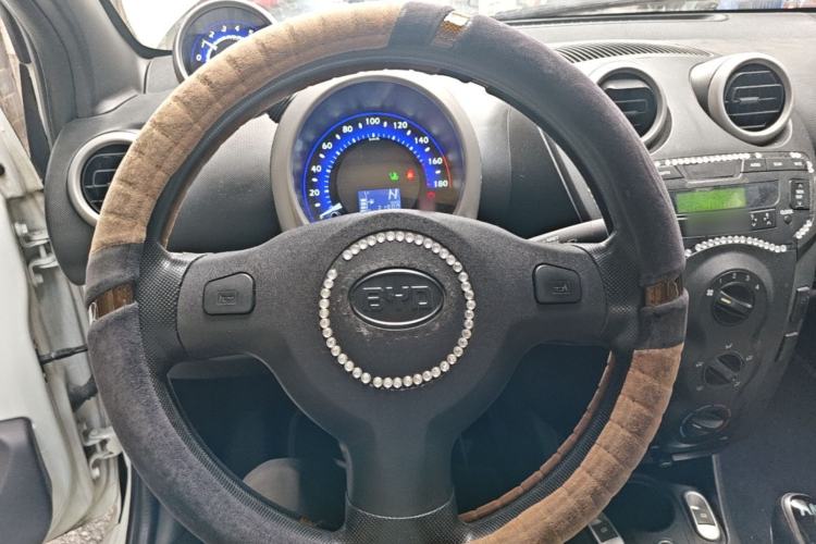Used BYD F0 2015 1.0L AMT XuanKu Model Steering Wheel