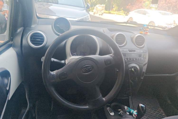 Used BYD F0 2015 1.0L AMT XuanKu Model Steering Wheel