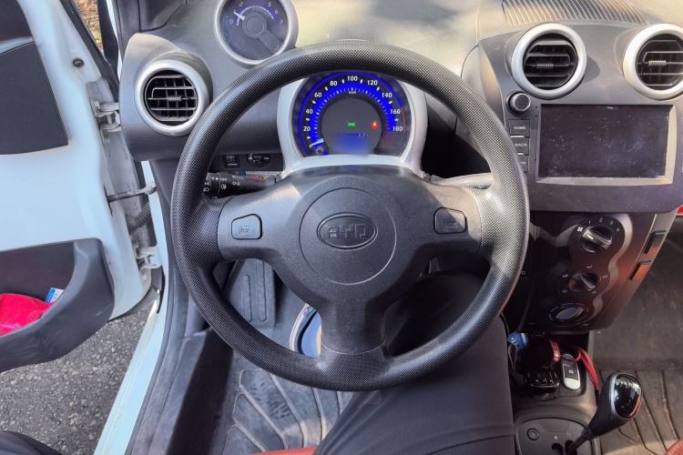 Used BYD F0 2015 1.0L AMT XuanKu Model Steering Wheel